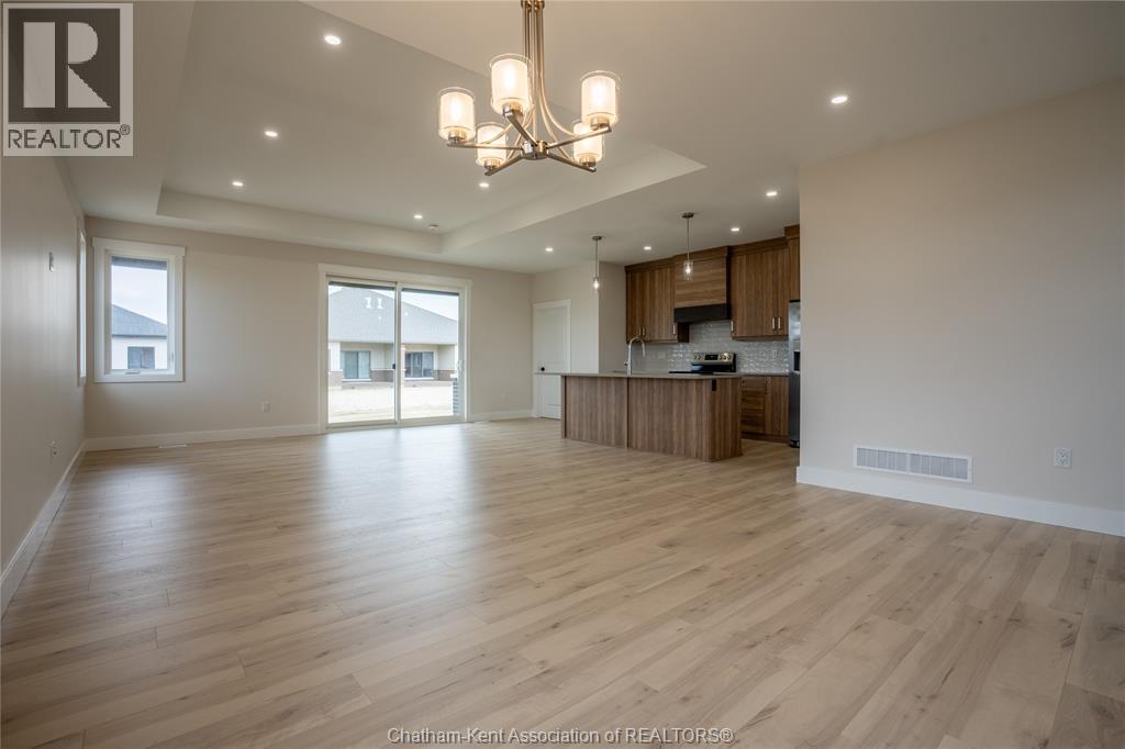 25 Duskridge Road, Chatham, Ontario  N7L 0G7 - Photo 7 - 26008297