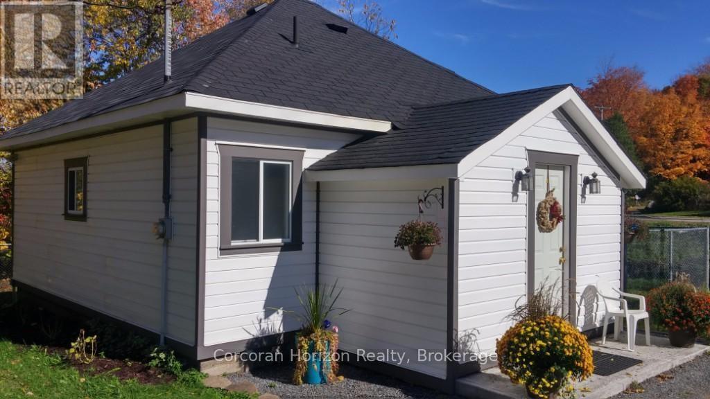 196 MAIN STREET W, Huntsville, Ontario