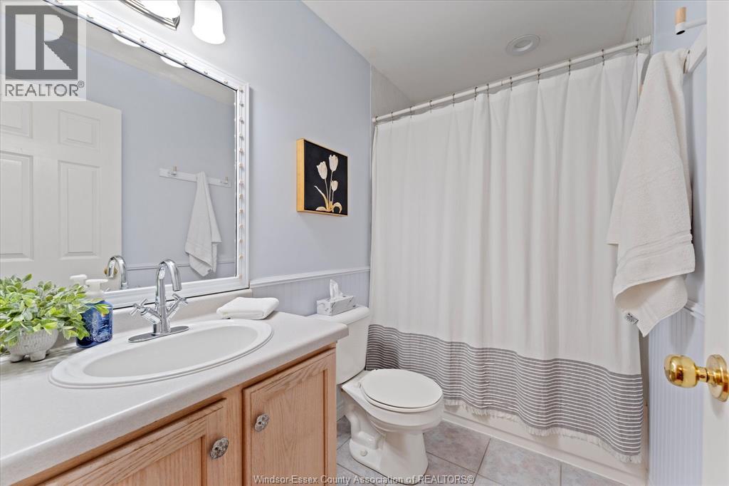 858 Hacienda, Windsor, Ontario  N9G 2T1 - Photo 23 - 26008271