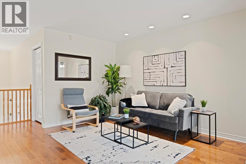 858 Hacienda, Windsor, Ontario  N9G 2T1 - Photo 7 - 26008271