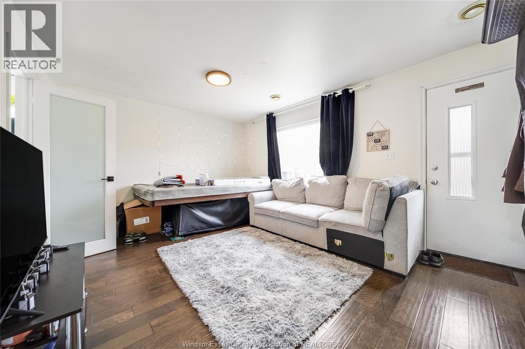 744 Mcdougall Street, Windsor, Ontario  N9A 1L8 - Photo 4 - 26008010