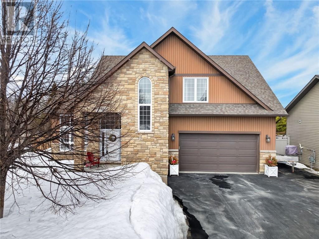 1014 Toya Court, Hanmer, Ontario  P3P 0C1 - Photo 2 - 2127099