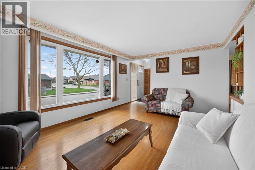 135 Nugent Drive, Hamilton, Ontario  L8H 2N3 - Photo 11 - 40821363