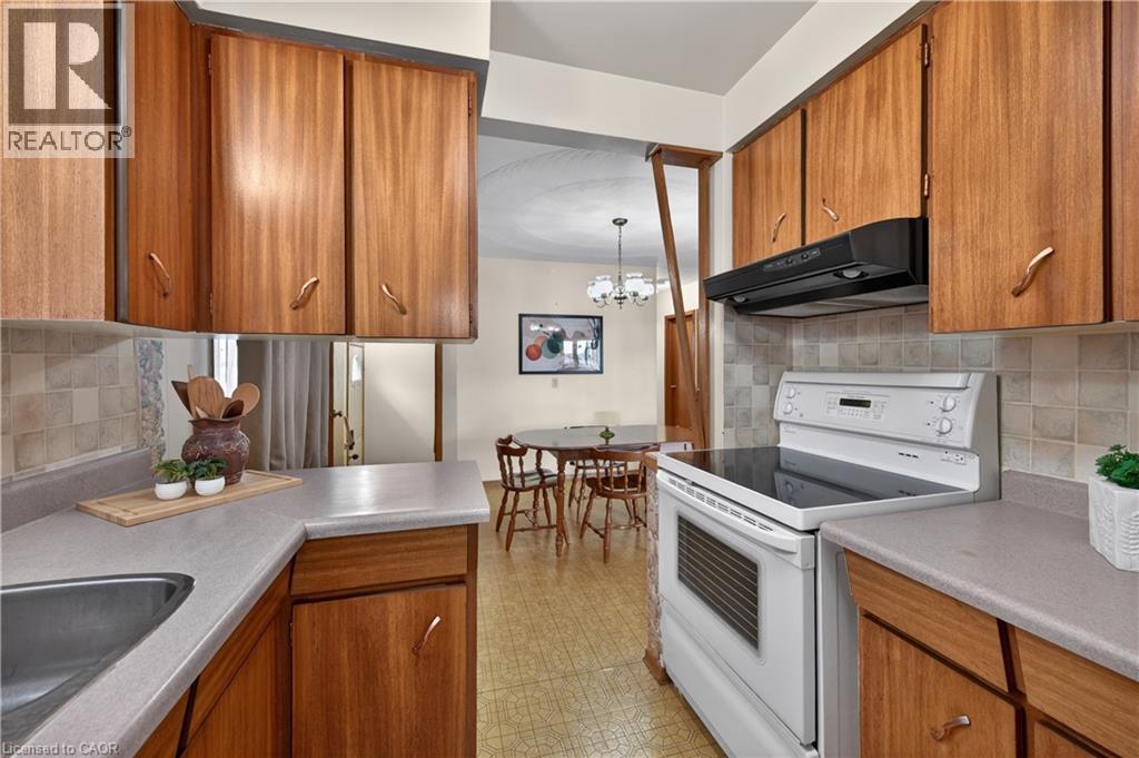 135 Nugent Drive, Hamilton, Ontario  L8H 2N3 - Photo 14 - 40821363