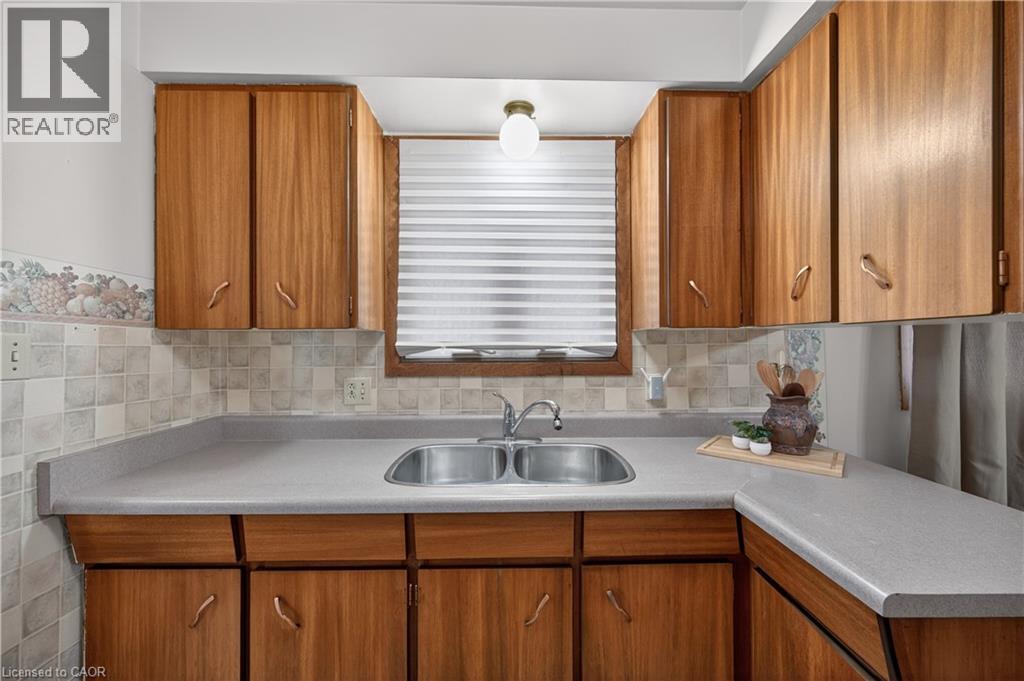 135 Nugent Drive, Hamilton, Ontario  L8H 2N3 - Photo 18 - 40821363