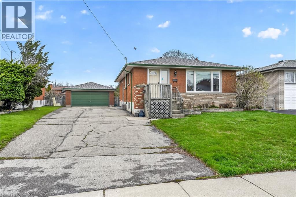 135 Nugent Drive, Hamilton, Ontario  L8H 2N3 - Photo 2 - 40821363