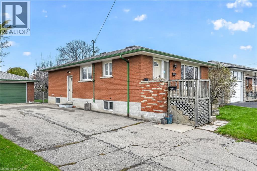 135 Nugent Drive, Hamilton, Ontario  L8H 2N3 - Photo 4 - 40821363