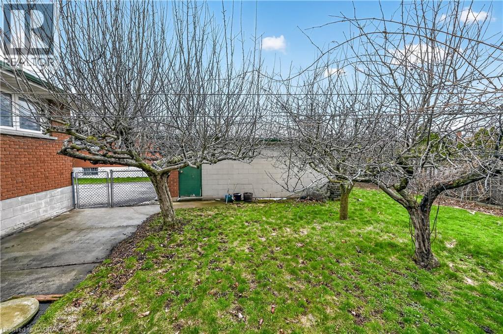 135 Nugent Drive, Hamilton, Ontario  L8H 2N3 - Photo 47 - 40821363