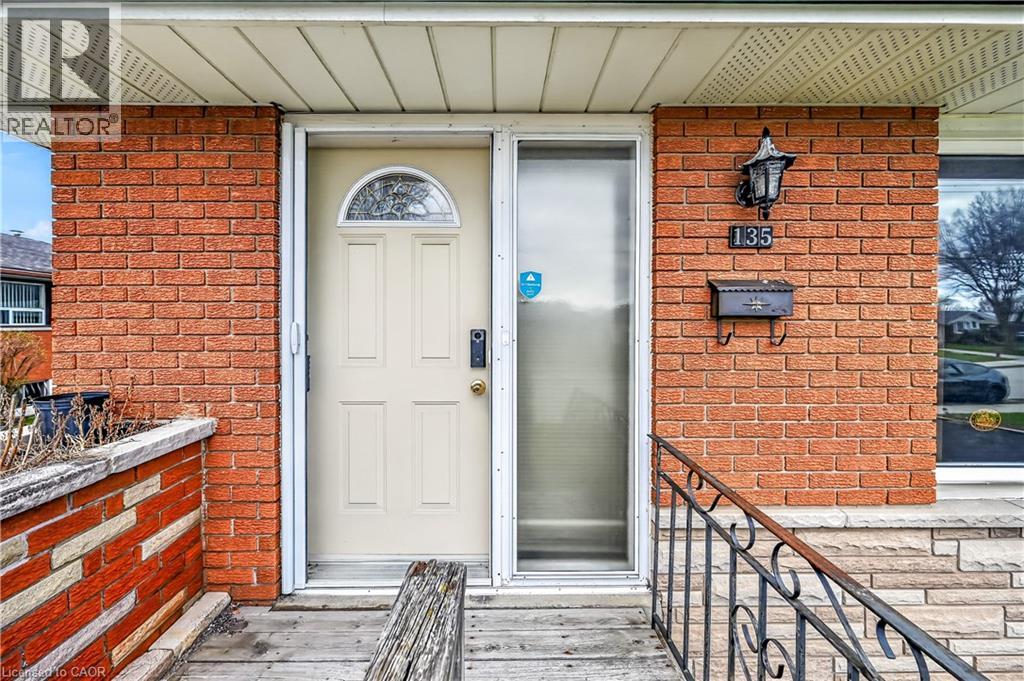 135 Nugent Drive, Hamilton, Ontario  L8H 2N3 - Photo 5 - 40821363