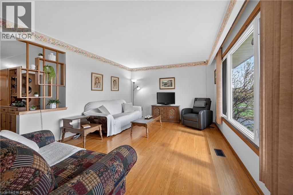 135 Nugent Drive, Hamilton, Ontario  L8H 2N3 - Photo 7 - 40821363