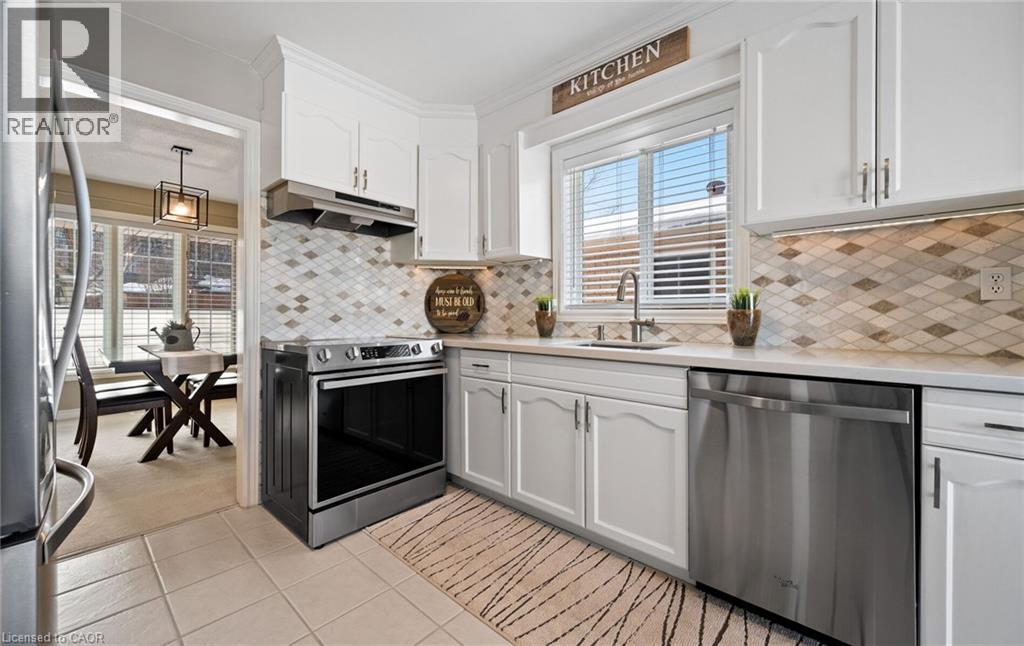 39 Colonial Crescent, Grimsby, Ontario  L3M 5H3 - Photo 13 - 40820886