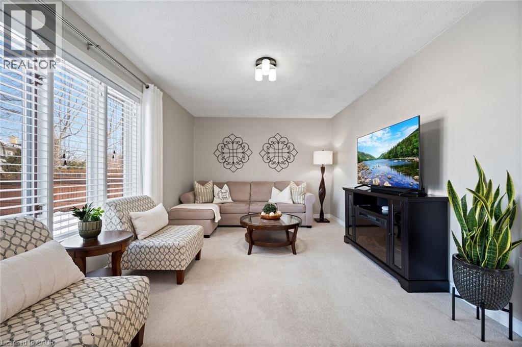 39 Colonial Crescent, Grimsby, Ontario  L3M 5H3 - Photo 3 - 40820886