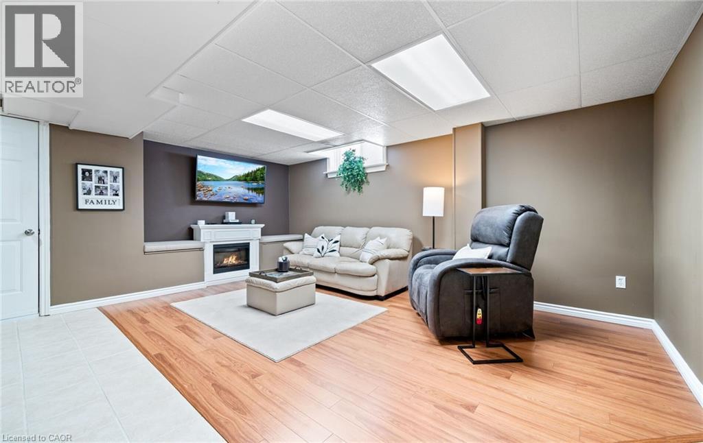 39 Colonial Crescent, Grimsby, Ontario  L3M 5H3 - Photo 32 - 40820886