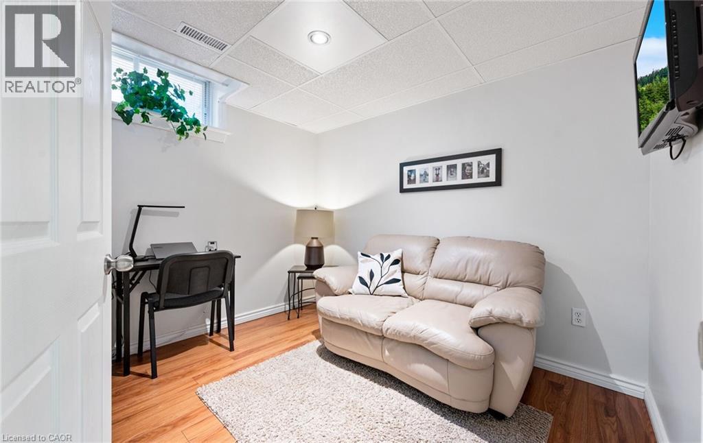 39 Colonial Crescent, Grimsby, Ontario  L3M 5H3 - Photo 35 - 40820886