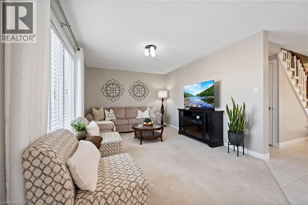 39 Colonial Crescent, Grimsby, Ontario  L3M 5H3 - Photo 5 - 40820886