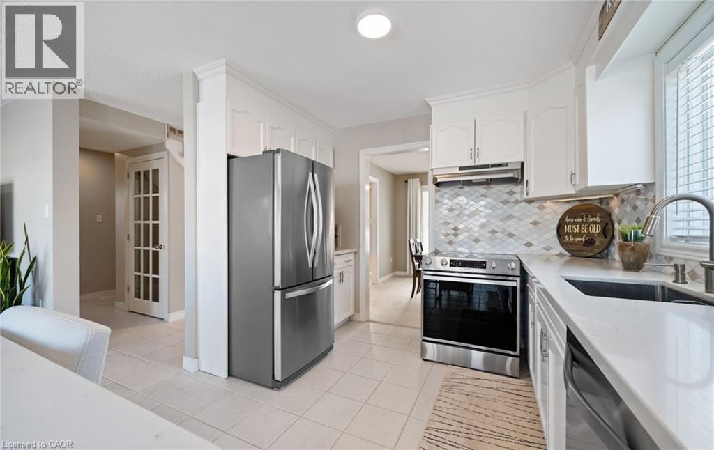 39 Colonial Crescent, Grimsby, Ontario  L3M 5H3 - Photo 9 - 40820886