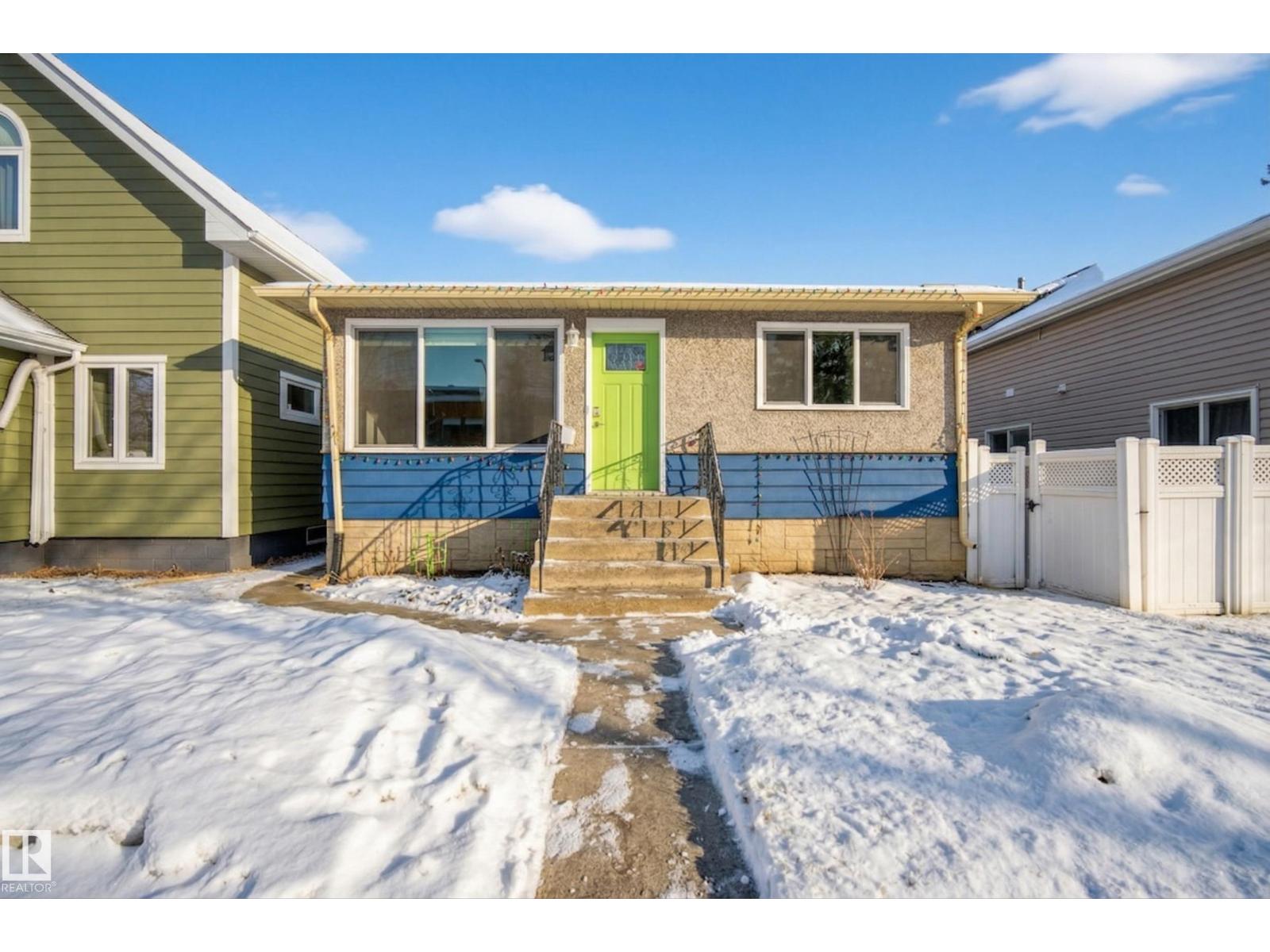 10328 76 ST NW, Edmonton, Alberta