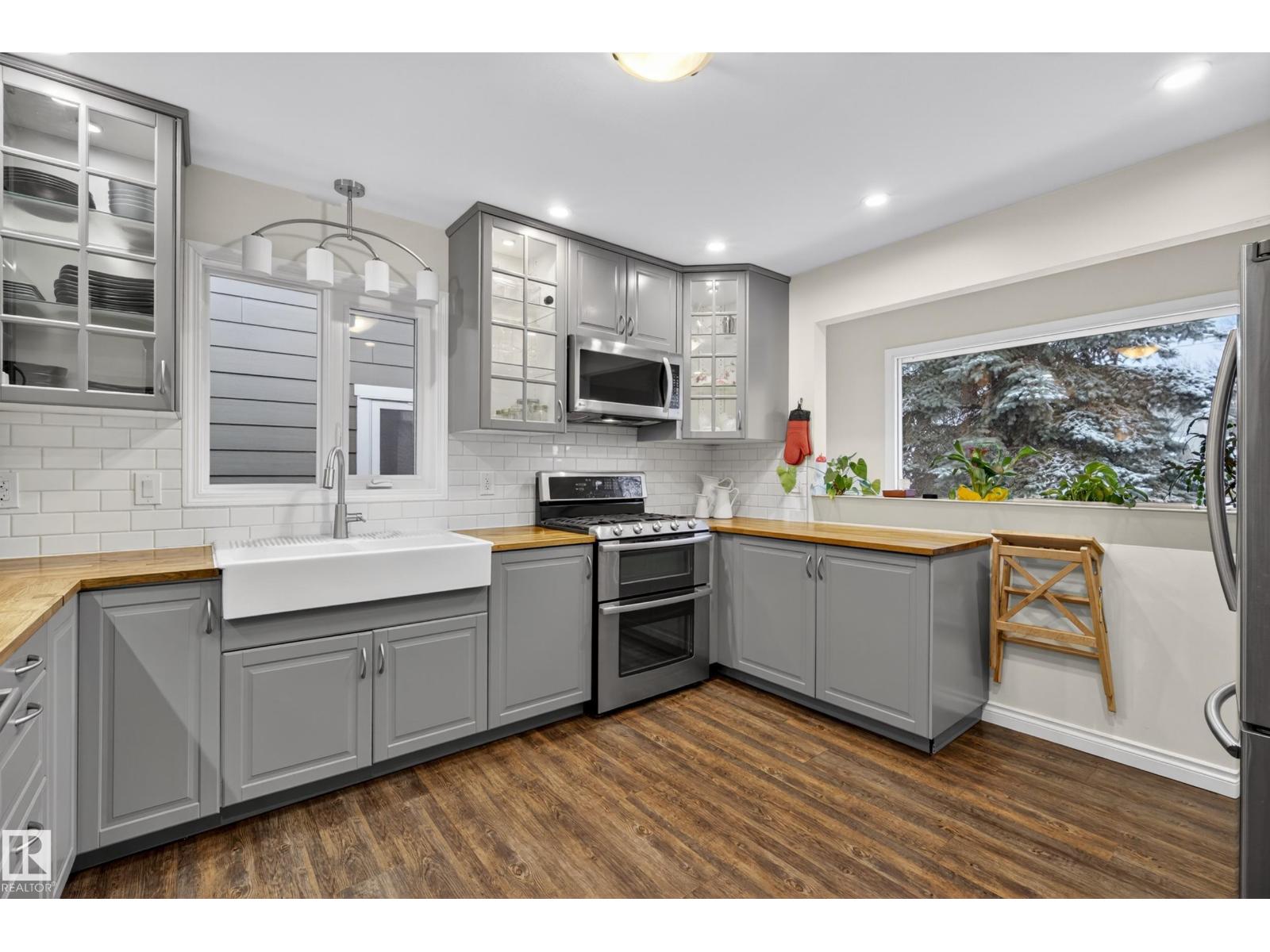 10328 76 St NW, Edmonton, Alberta  T6A 3A7 - Photo 17 - E4482522