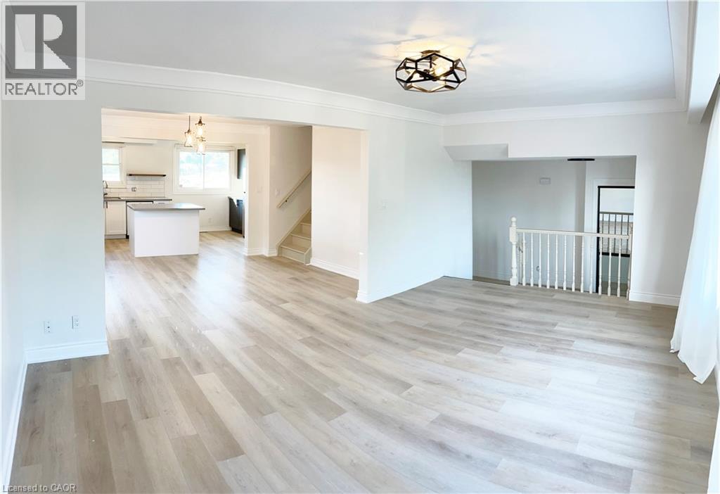 54 Nello Street, St. Catharines, Ontario  L2N 1G7 - Photo 5 - 40821268