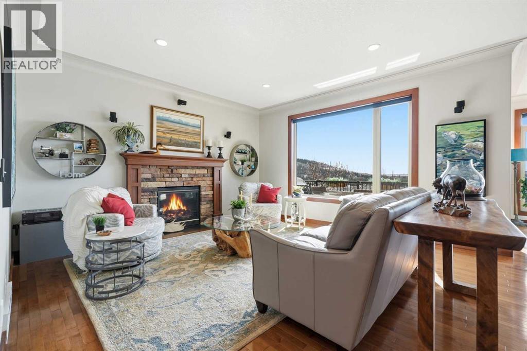 185 Sunset Circle, Cochrane, Alberta  T4C 0C5 - Photo 4 - A2300315