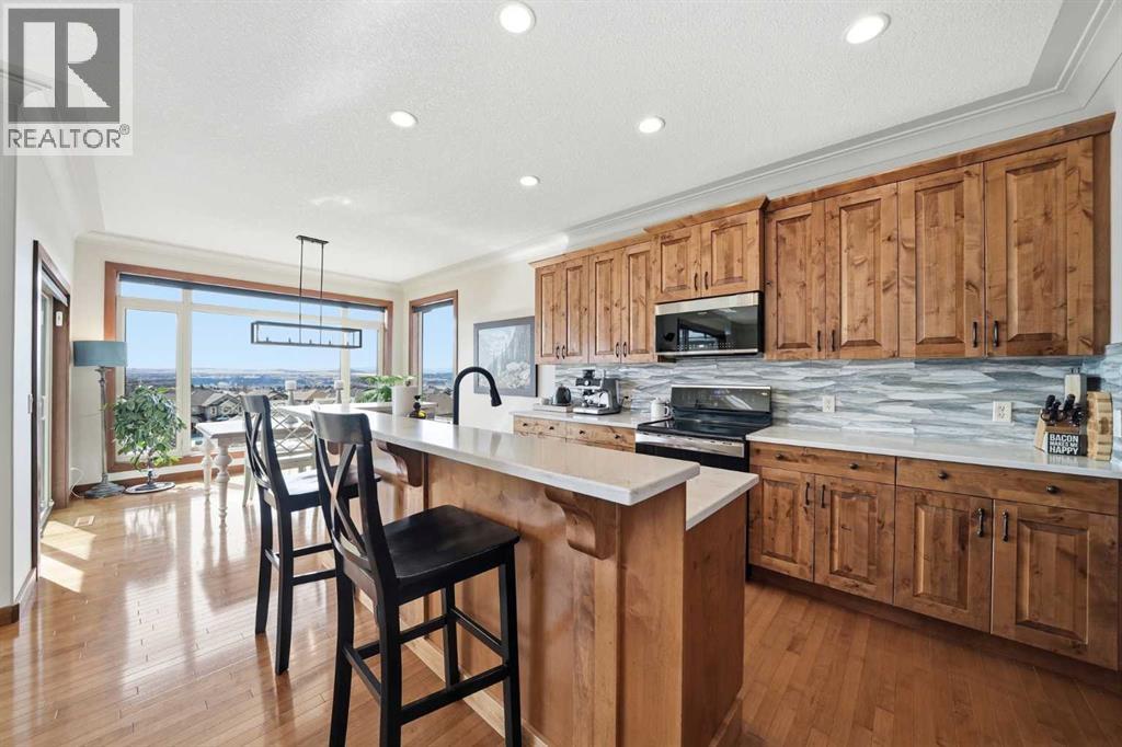 185 Sunset Circle, Cochrane, Alberta  T4C 0C5 - Photo 9 - A2300315