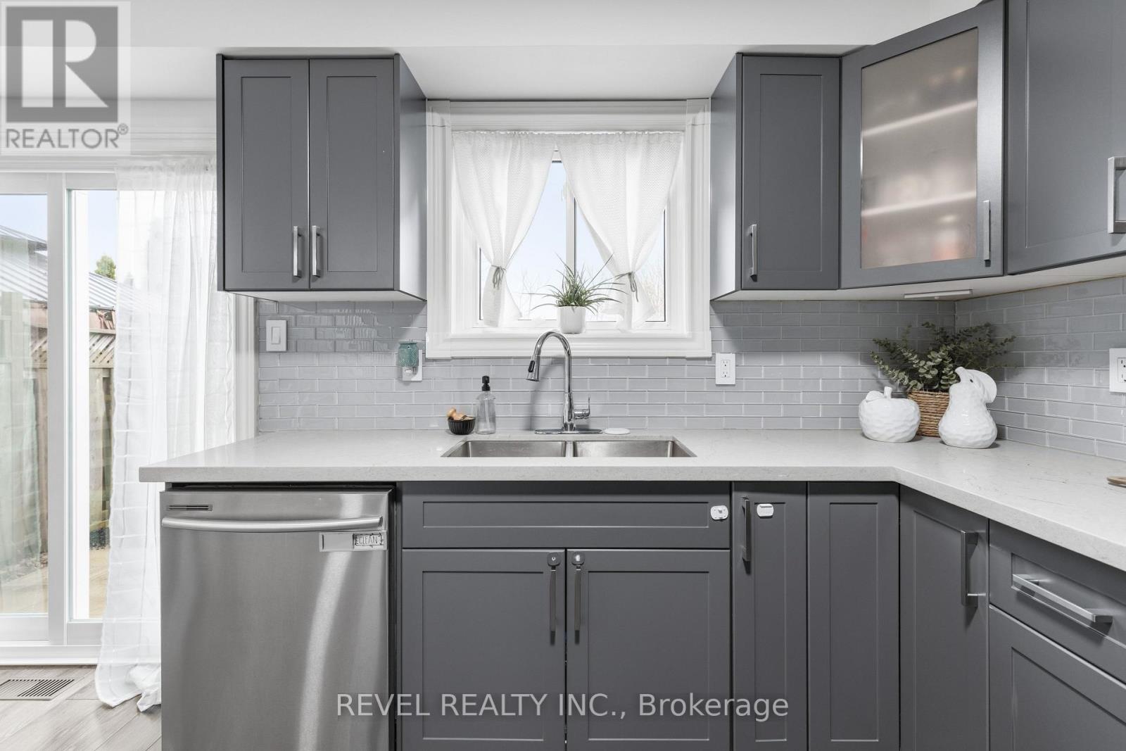 57 Shady Lane Crescent, Clarington, Ontario L1C 5B2 - Photo 21 - E13005300