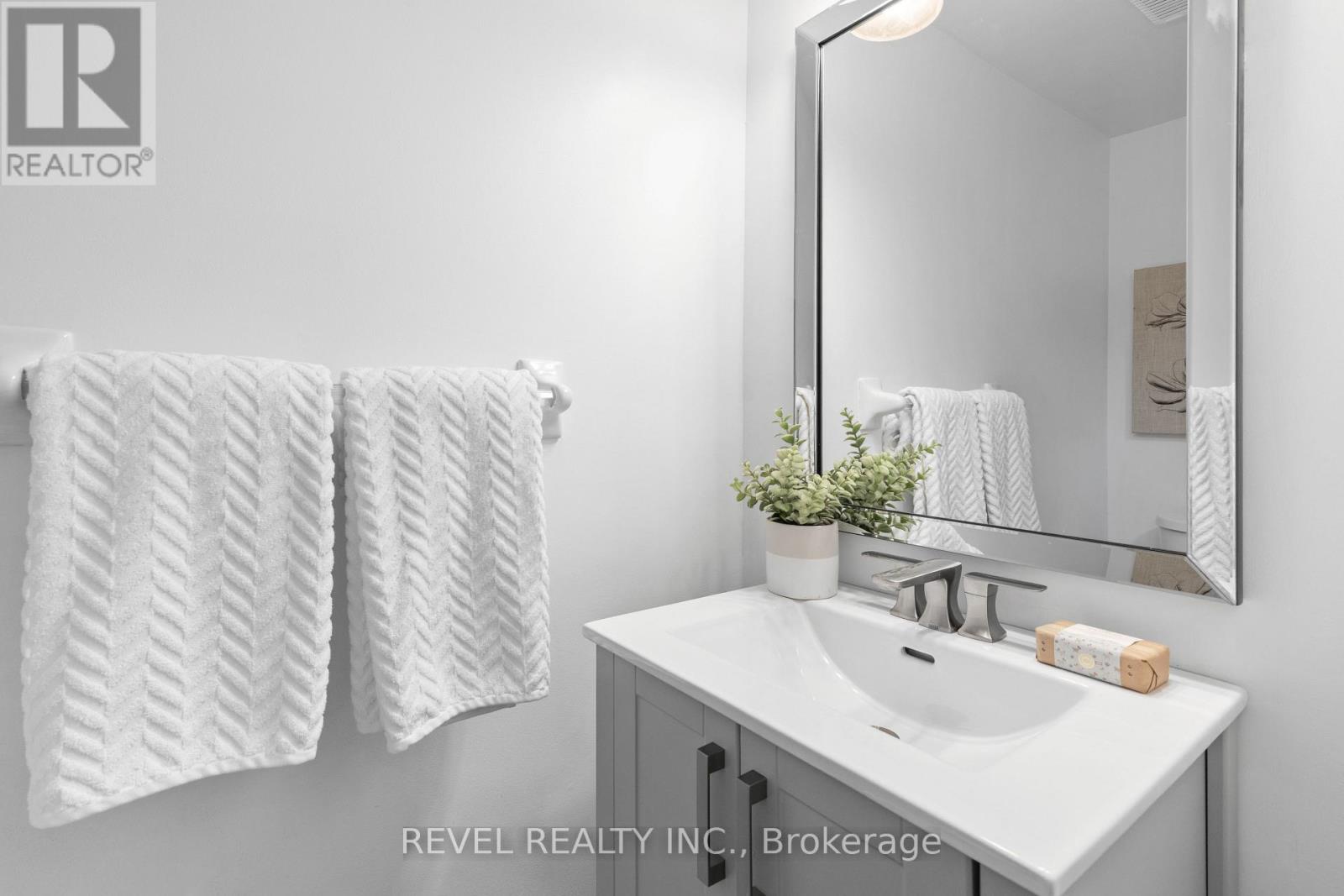 57 Shady Lane Crescent, Clarington, Ontario L1C 5B2 - Photo 22 - E13005300