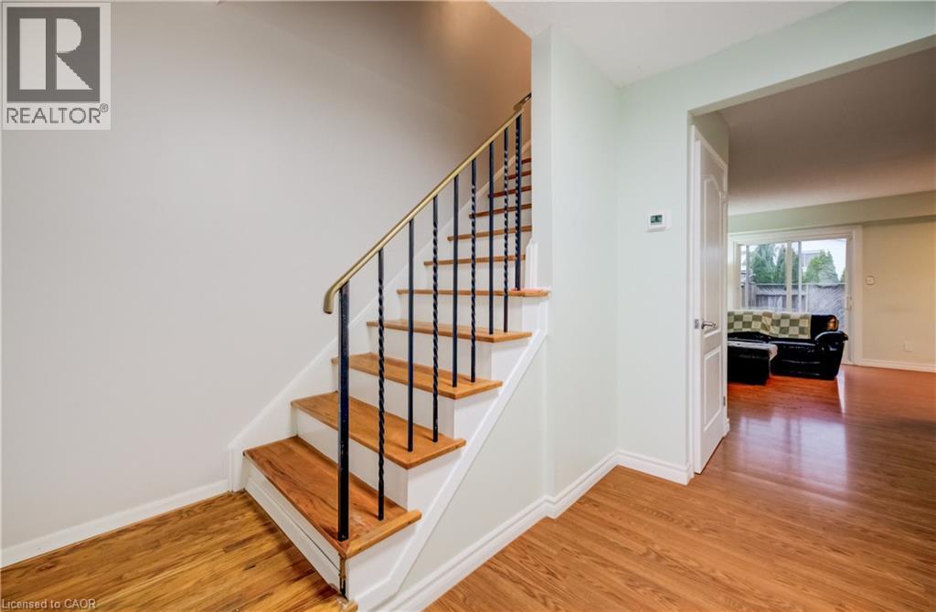 20 Westmount Mews, Cambridge, Ontario  N1S 4J1 - Photo 4 - 40820695