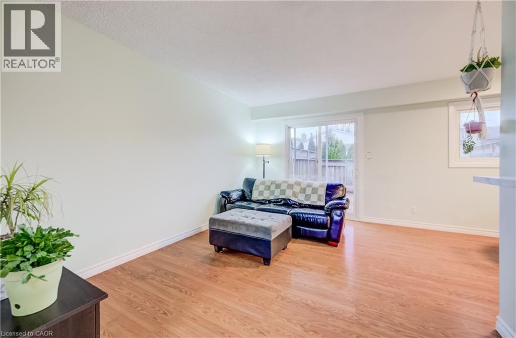 20 Westmount Mews, Cambridge, Ontario  N1S 4J1 - Photo 5 - 40820695