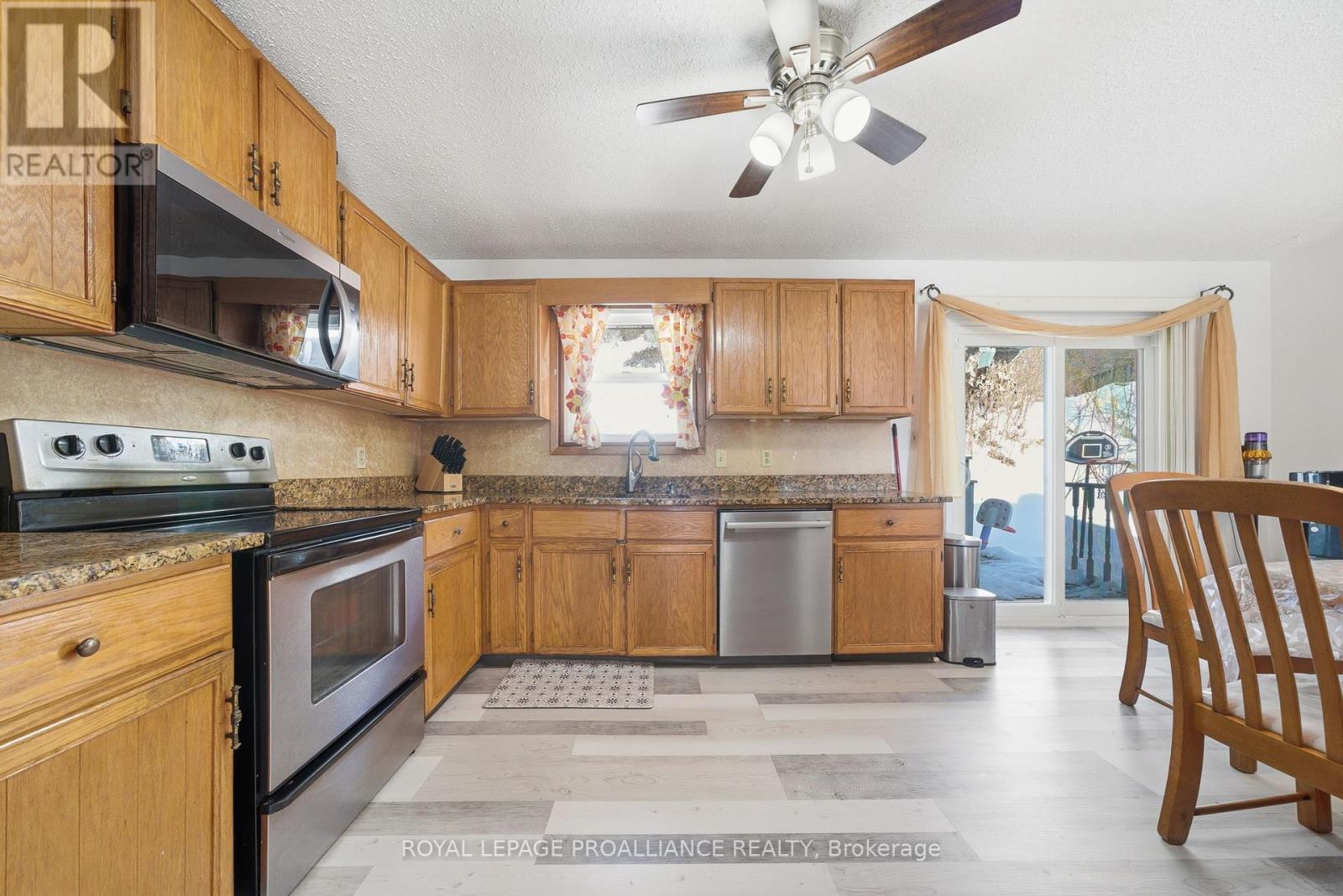 19 Allore Avenue, Quinte West, Ontario  K8V 6K2 - Photo 16 - X13005270