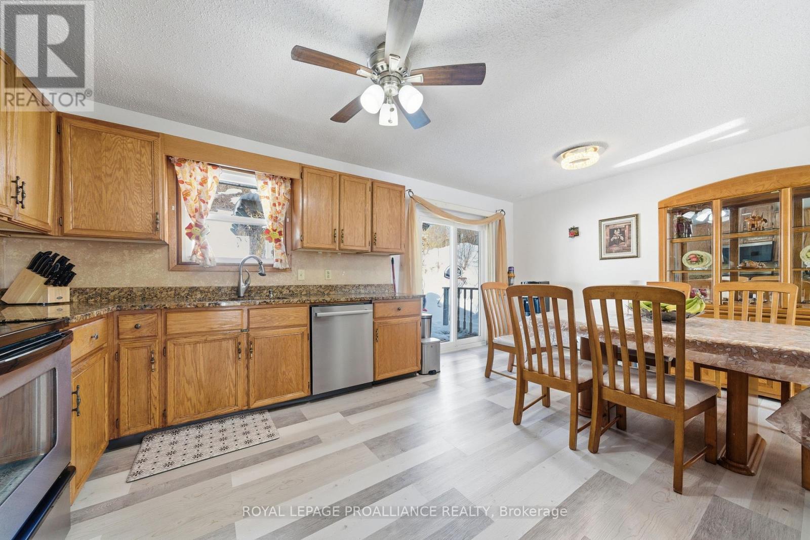 19 Allore Avenue, Quinte West, Ontario  K8V 6K2 - Photo 17 - X13005270