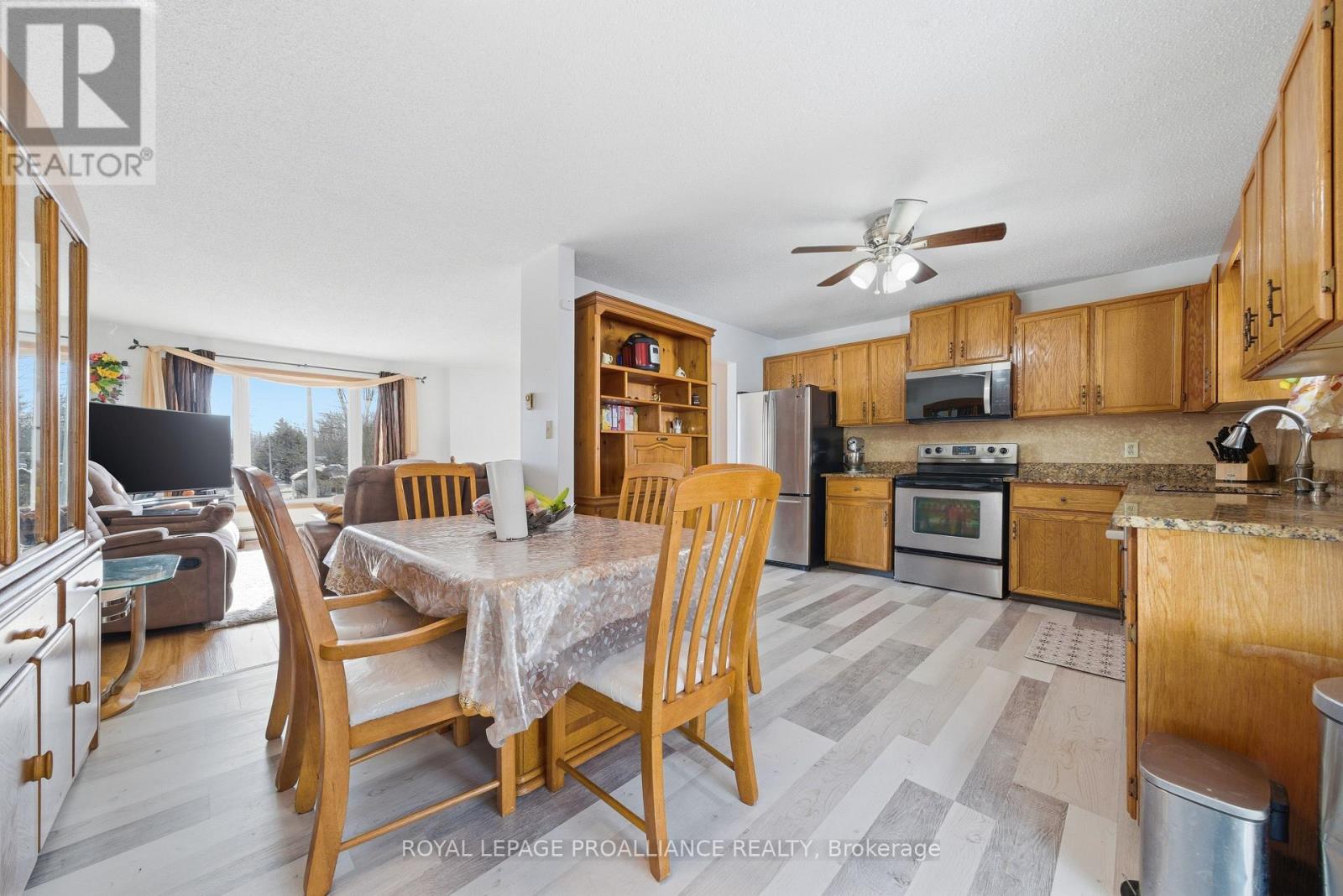 19 Allore Avenue, Quinte West, Ontario  K8V 6K2 - Photo 21 - X13005270