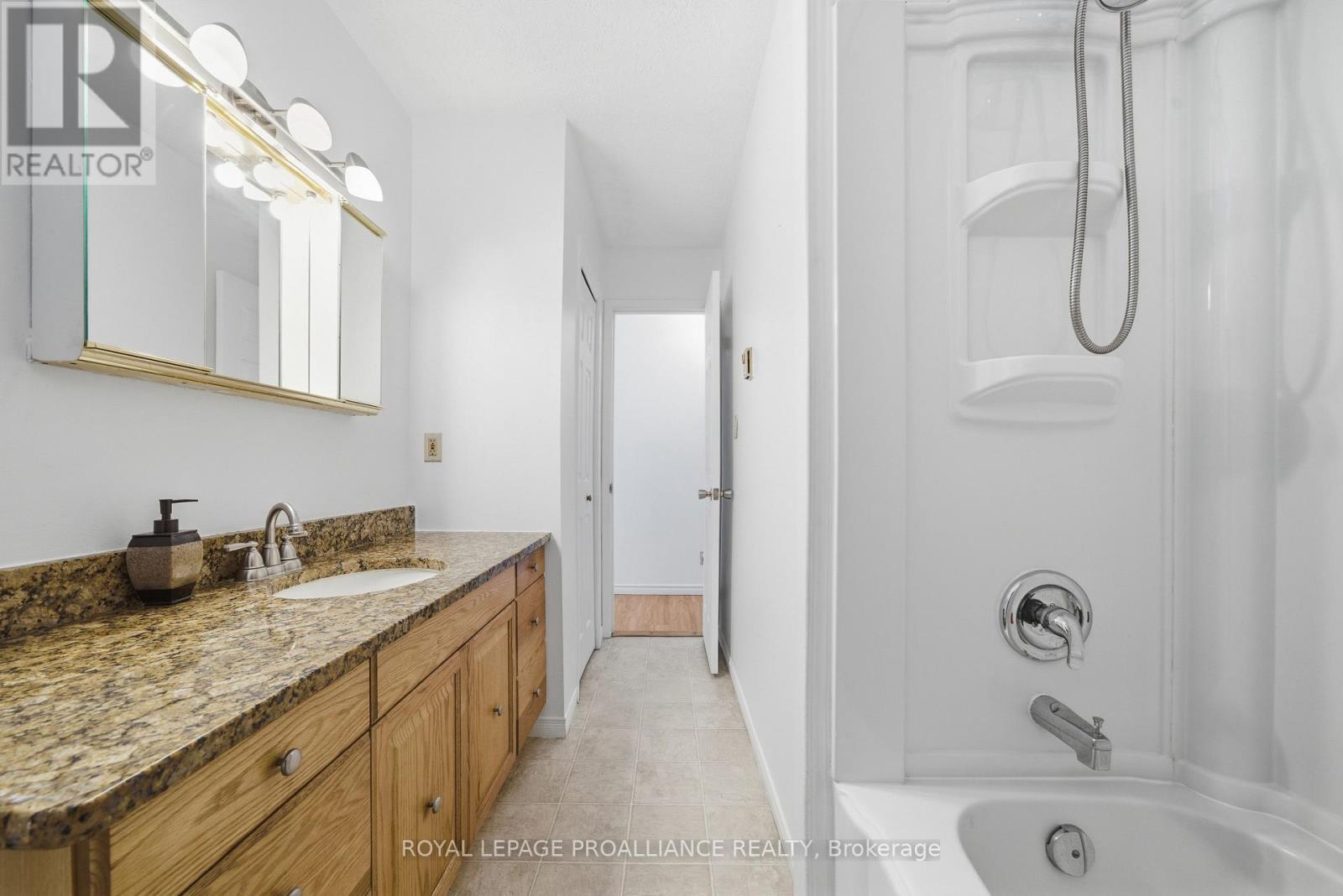 19 Allore Avenue, Quinte West, Ontario  K8V 6K2 - Photo 22 - X13005270