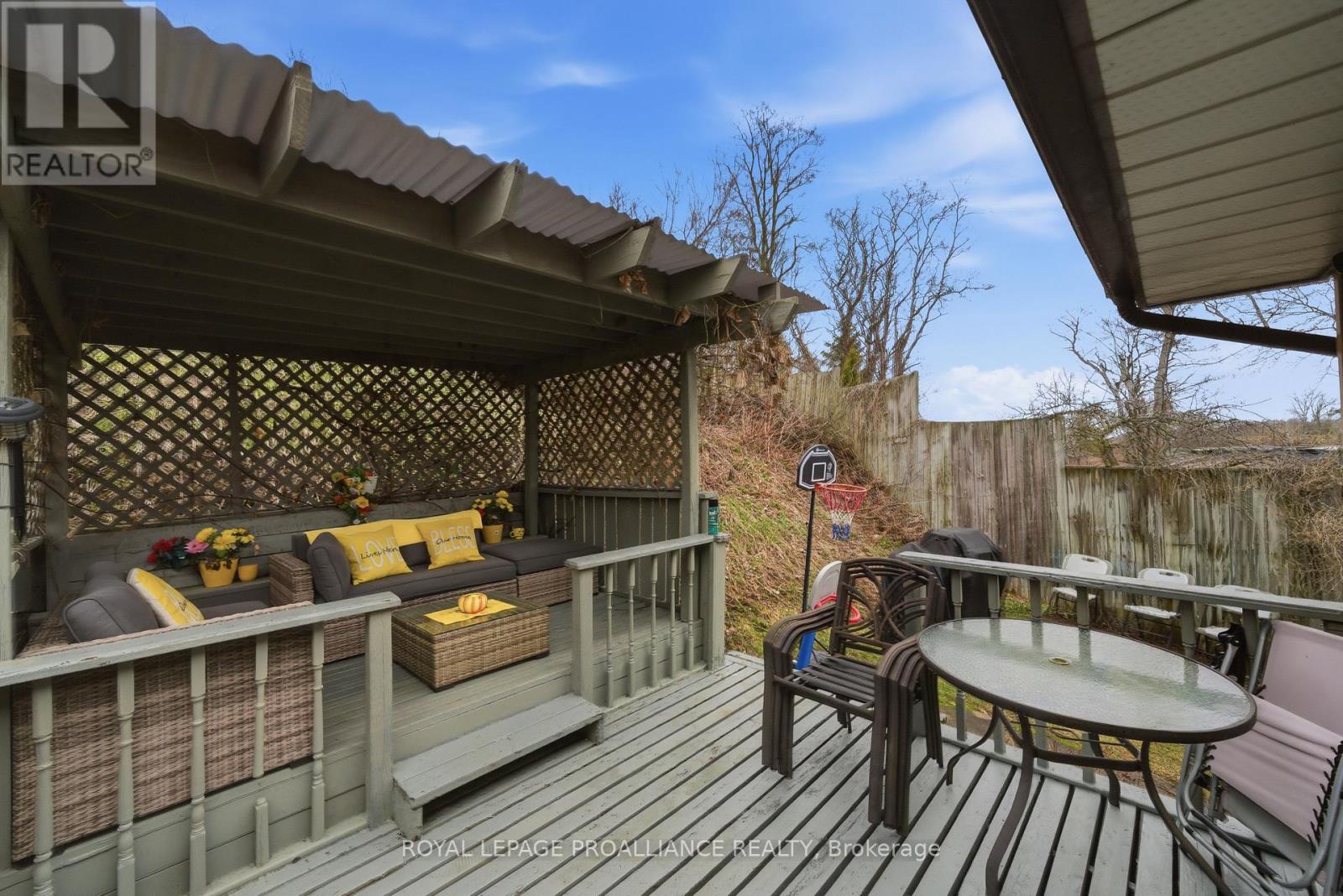 19 Allore Avenue, Quinte West, Ontario  K8V 6K2 - Photo 39 - X13005270