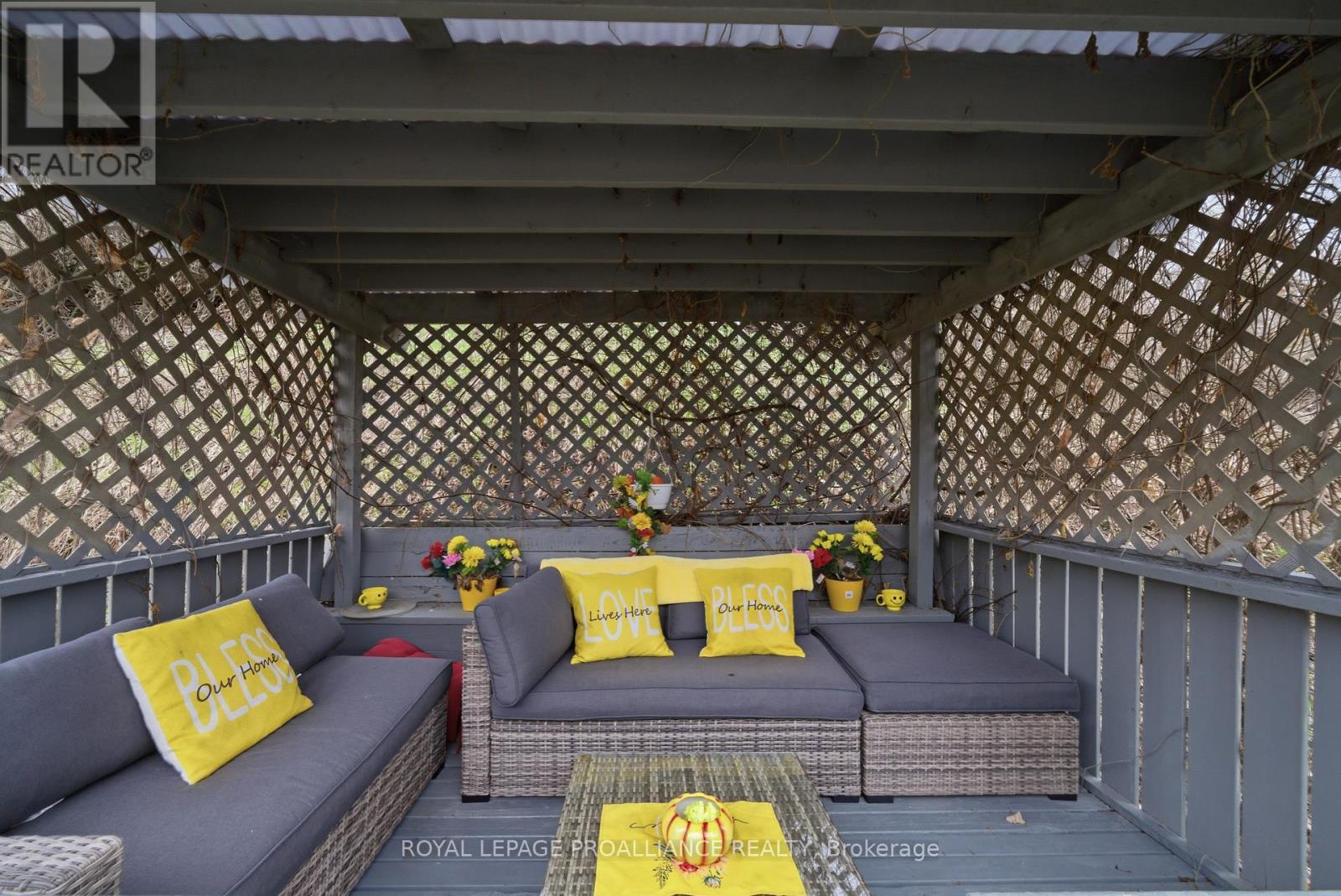 19 Allore Avenue, Quinte West, Ontario  K8V 6K2 - Photo 40 - X13005270