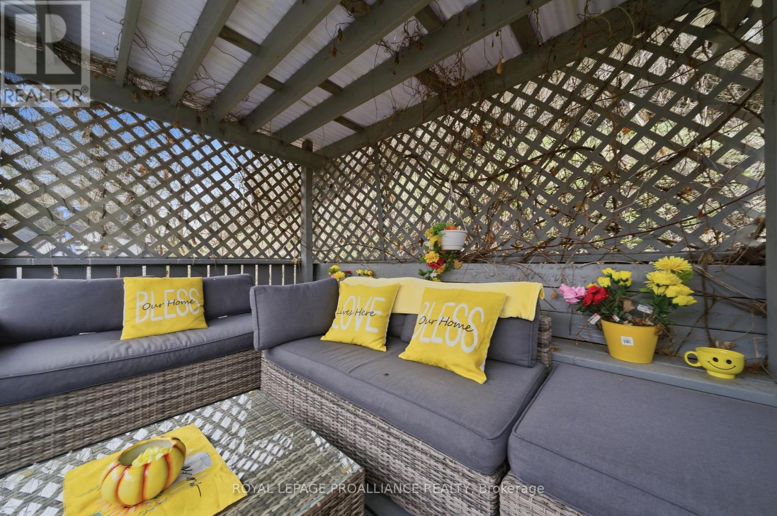 19 Allore Avenue, Quinte West, Ontario  K8V 6K2 - Photo 41 - X13005270