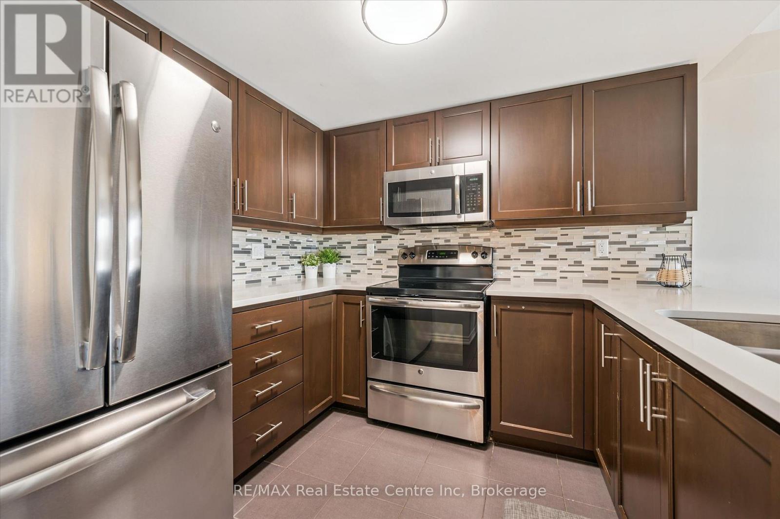 409 - 103 Westminster Crescent, Centre Wellington, Ontario  N1M 0C6 - Photo 10 - X13005290