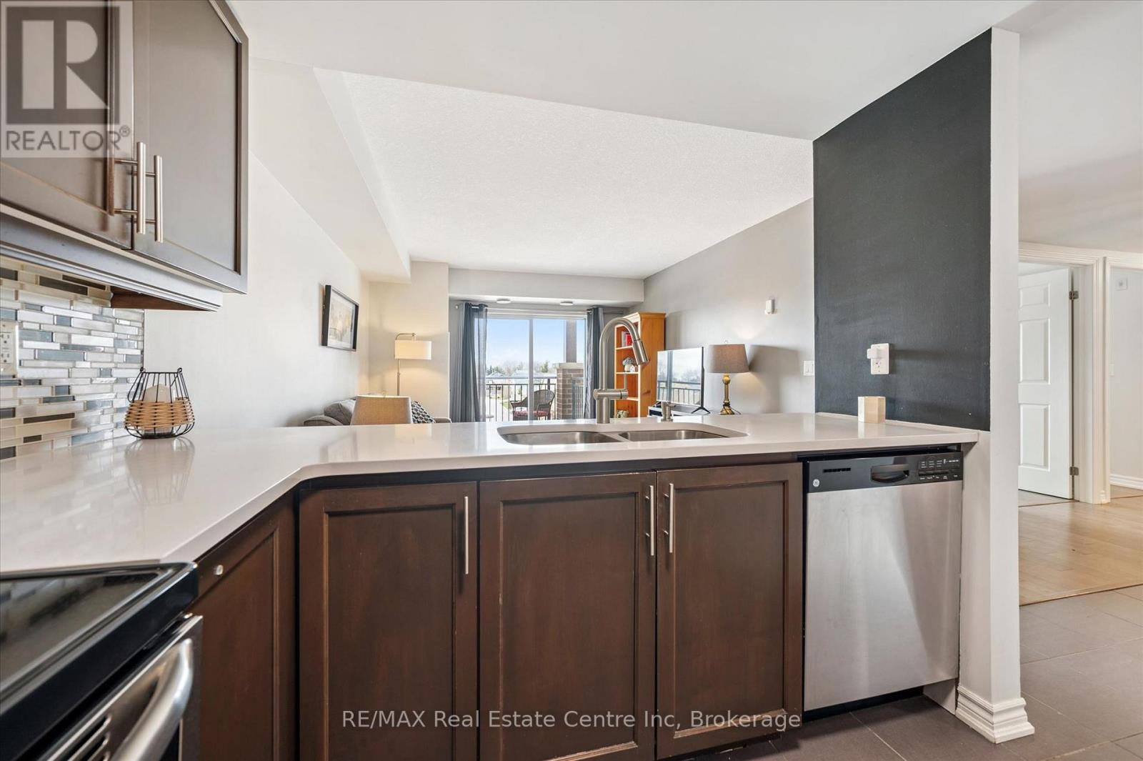 409 - 103 Westminster Crescent, Centre Wellington, Ontario  N1M 0C6 - Photo 12 - X13005290