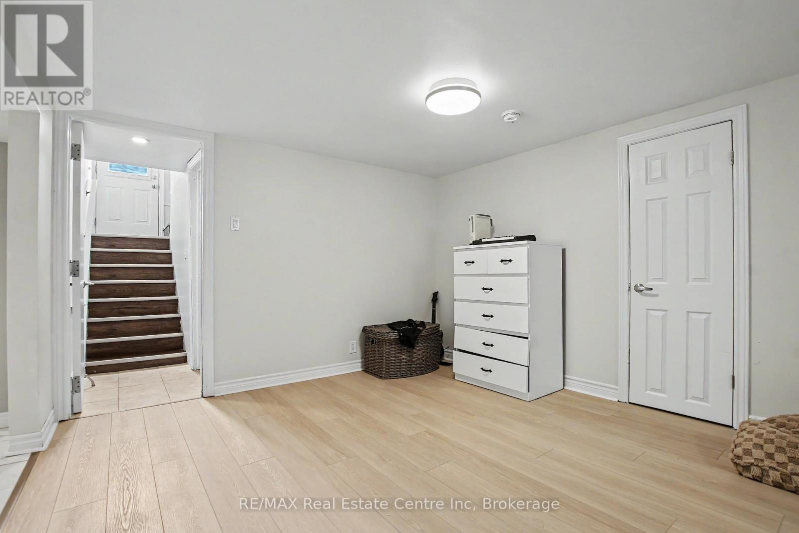 5 Eric Court, Guelph, Ontario  N1E 3Y9 - Photo 16 - X13005376