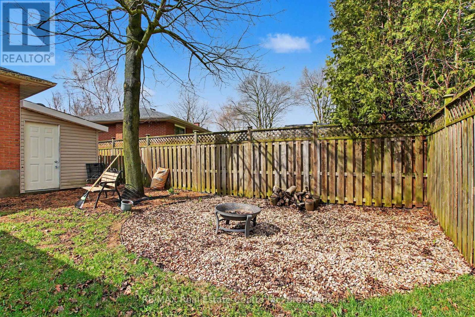 5 Eric Court, Guelph, Ontario  N1E 3Y9 - Photo 32 - X13005376