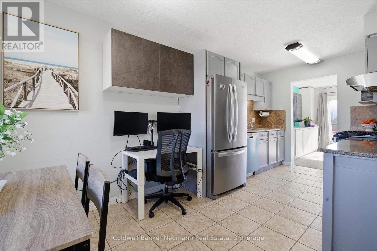 67 Cedarvale Avenue, Guelph, Ontario  N1E 6Y3 - Photo 2 - X13005390