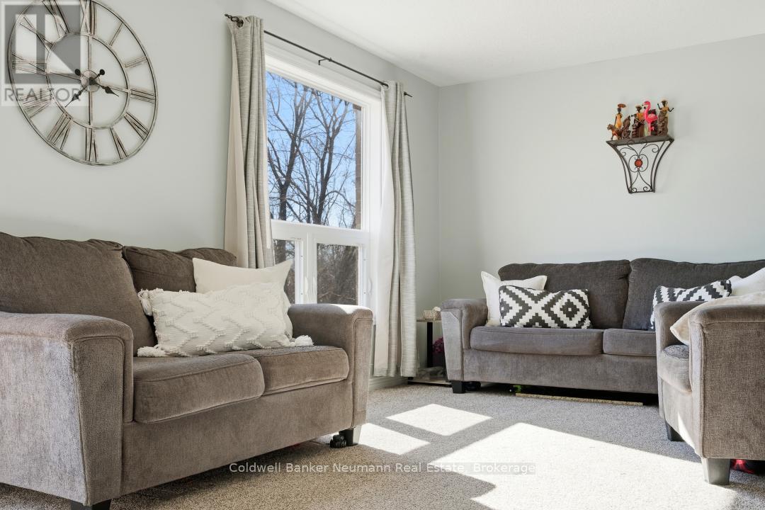 67 Cedarvale Avenue, Guelph, Ontario  N1E 6Y3 - Photo 3 - X13005390