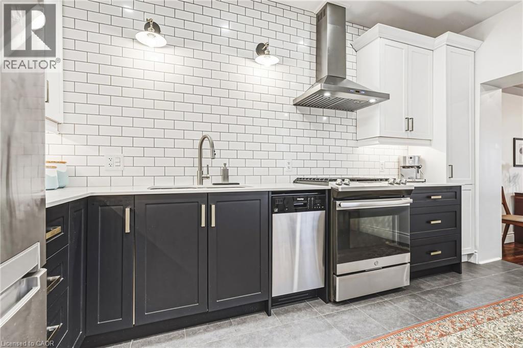 153 Elgin Street, Hamilton, Ontario  L8L 4Y1 - Photo 13 - 40820332