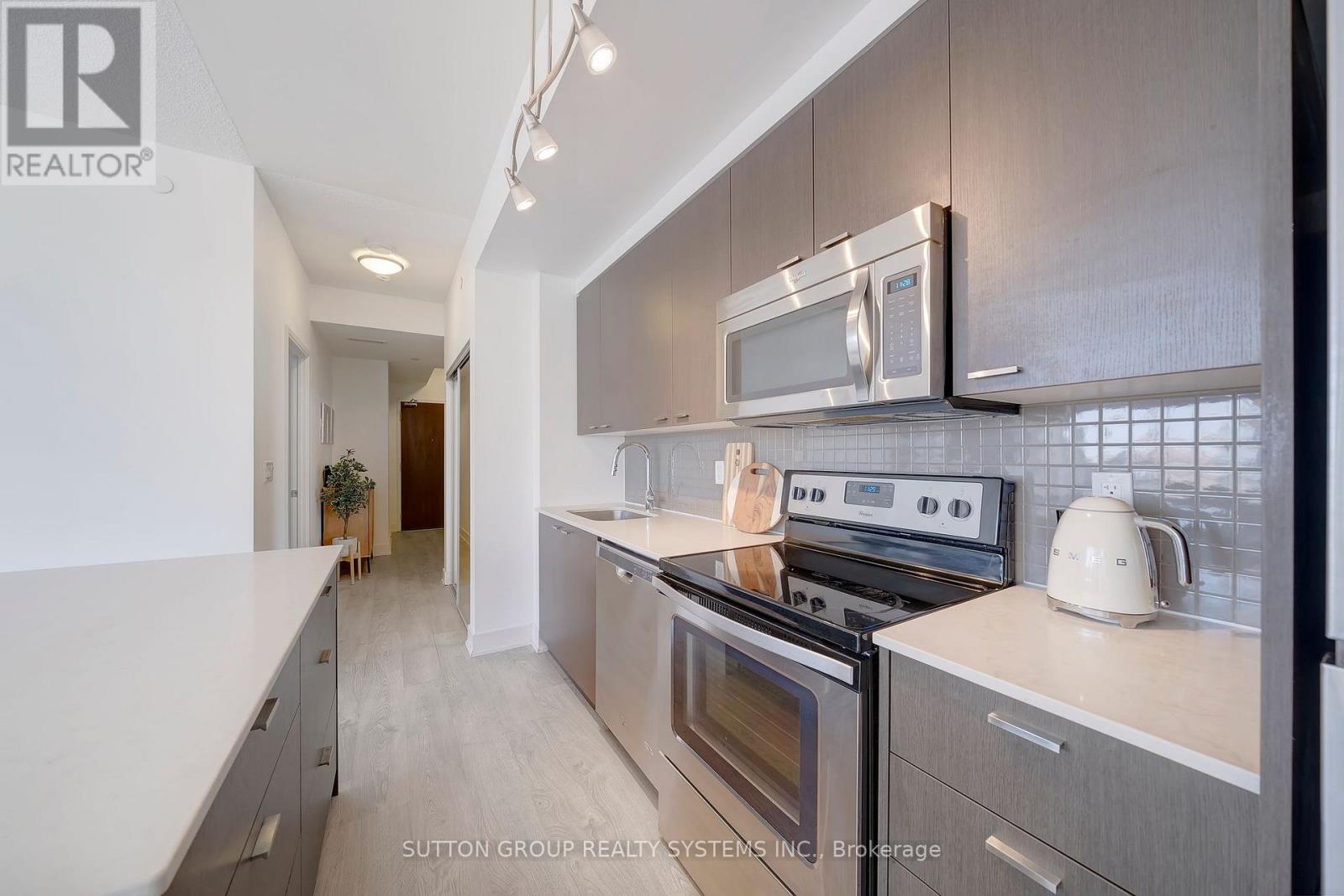 1704 - 88 Sheppard Avenue E, Toronto, Ontario  M2N 6Y2 - Photo 7 - C13005252