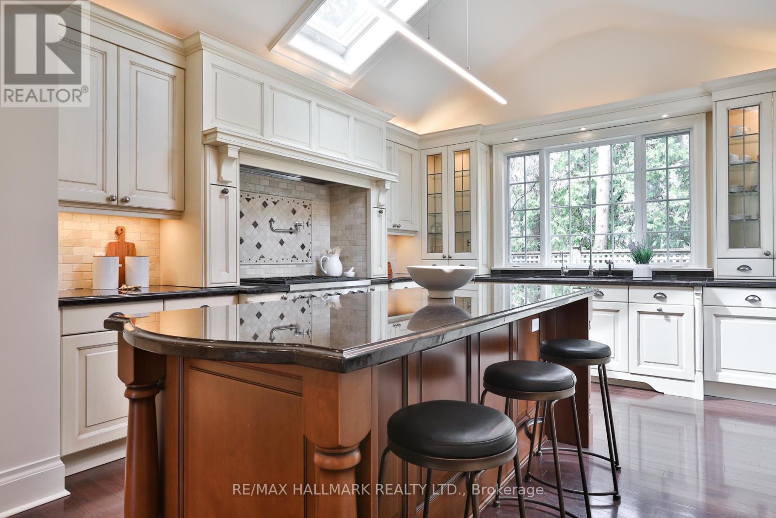 28 Kimbark Boulevard, Toronto, Ontario  M5N 2X7 - Photo 13 - C13005272