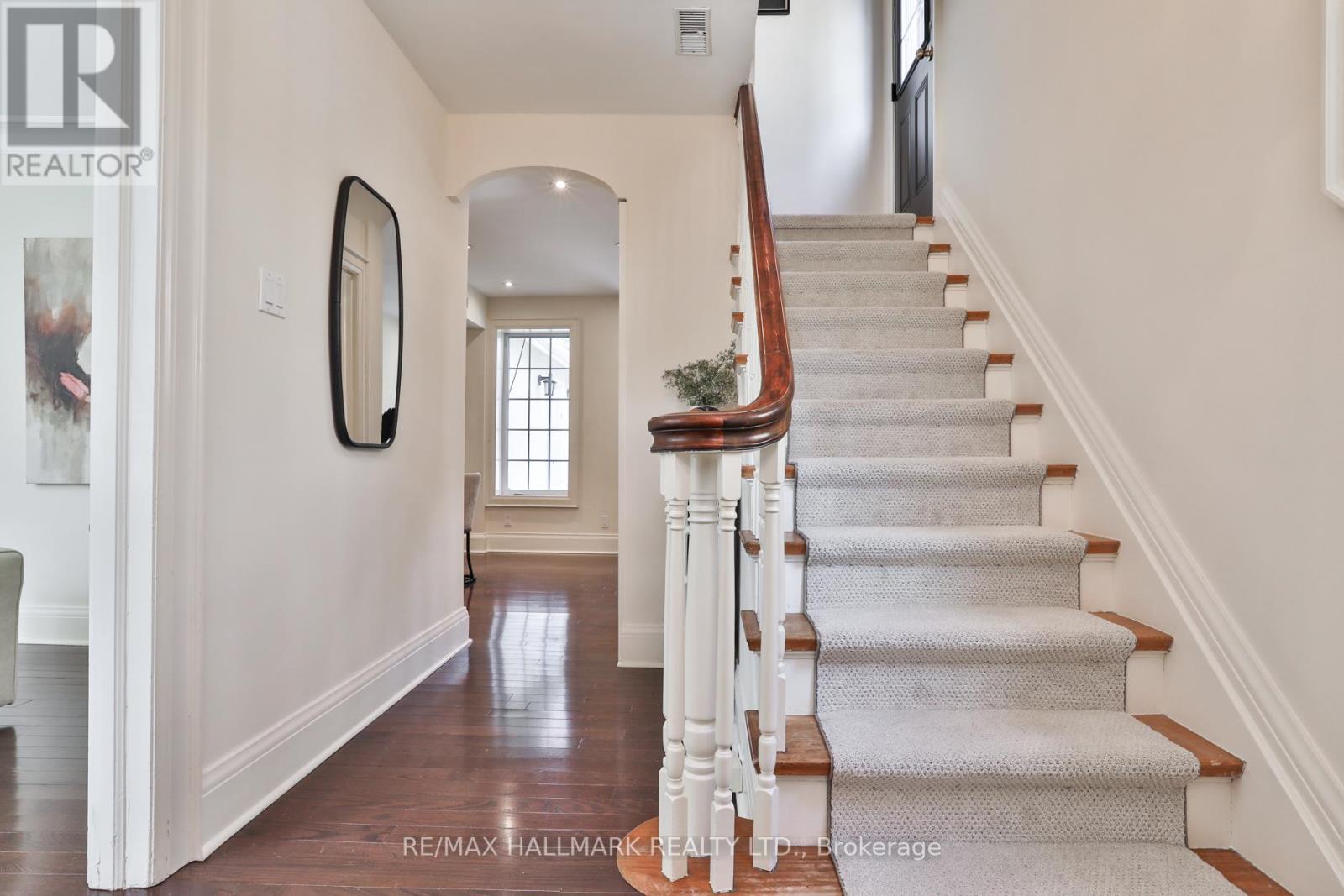 28 Kimbark Boulevard, Toronto, Ontario  M5N 2X7 - Photo 17 - C13005272