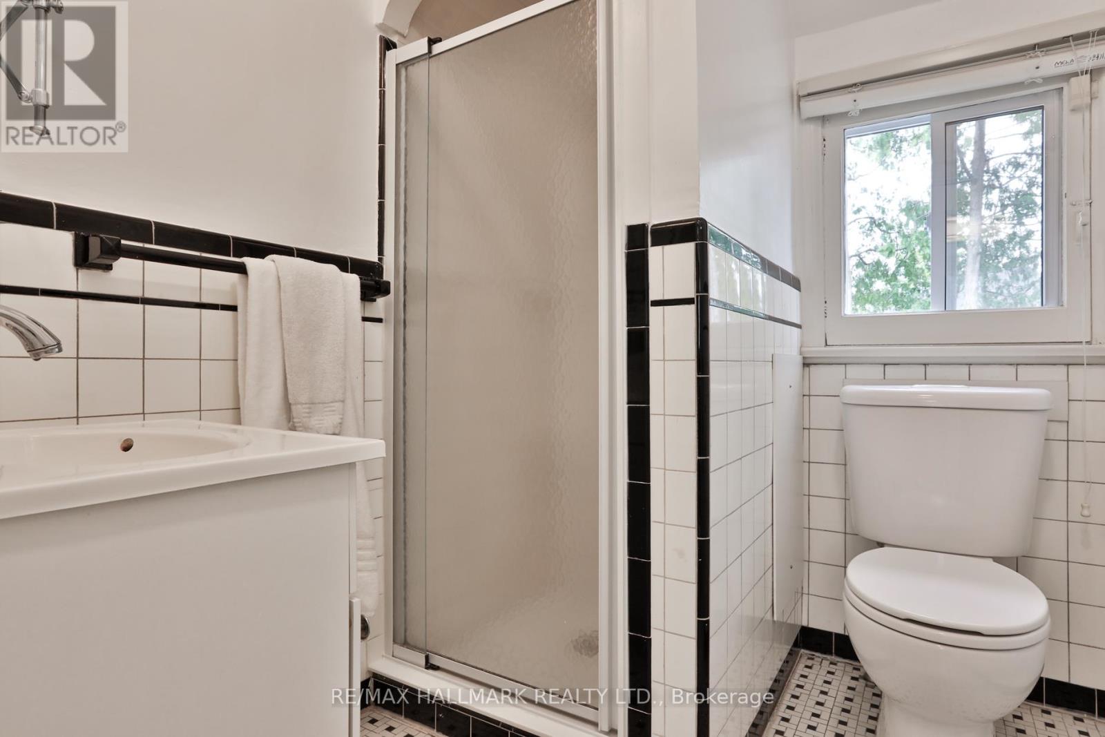 28 Kimbark Boulevard, Toronto, Ontario  M5N 2X7 - Photo 22 - C13005272