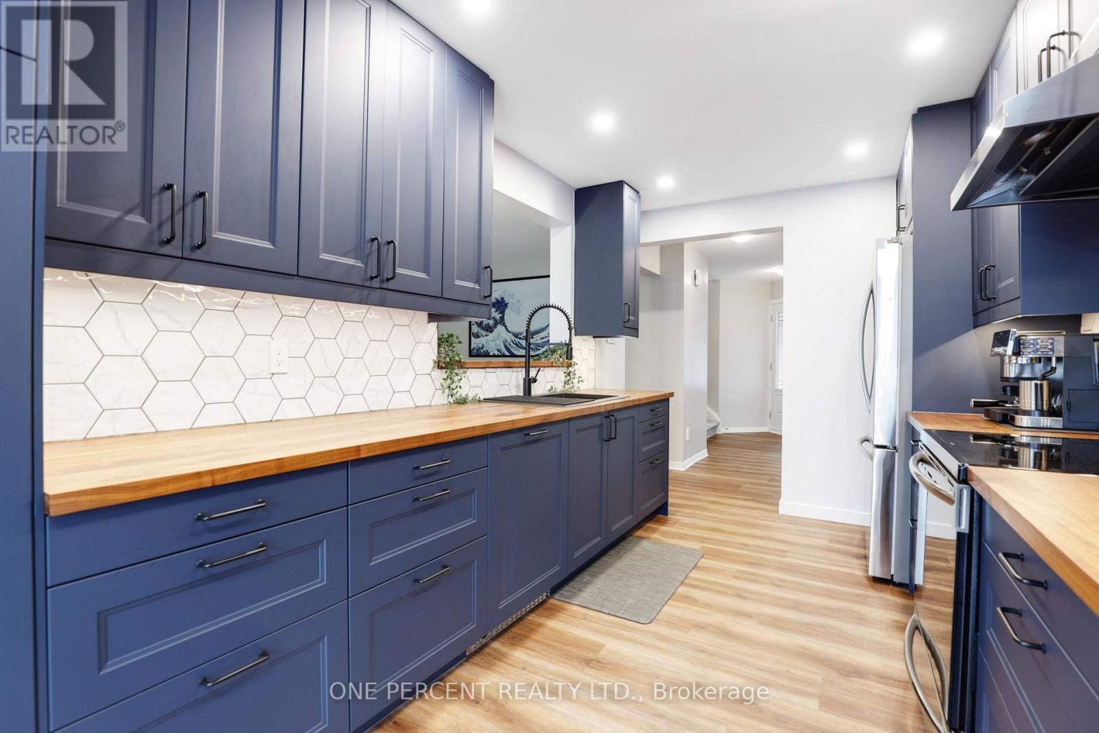 1570 Champneuf Drive, Ottawa, Ontario  K1C 6B5 - Photo 17 - X13005246