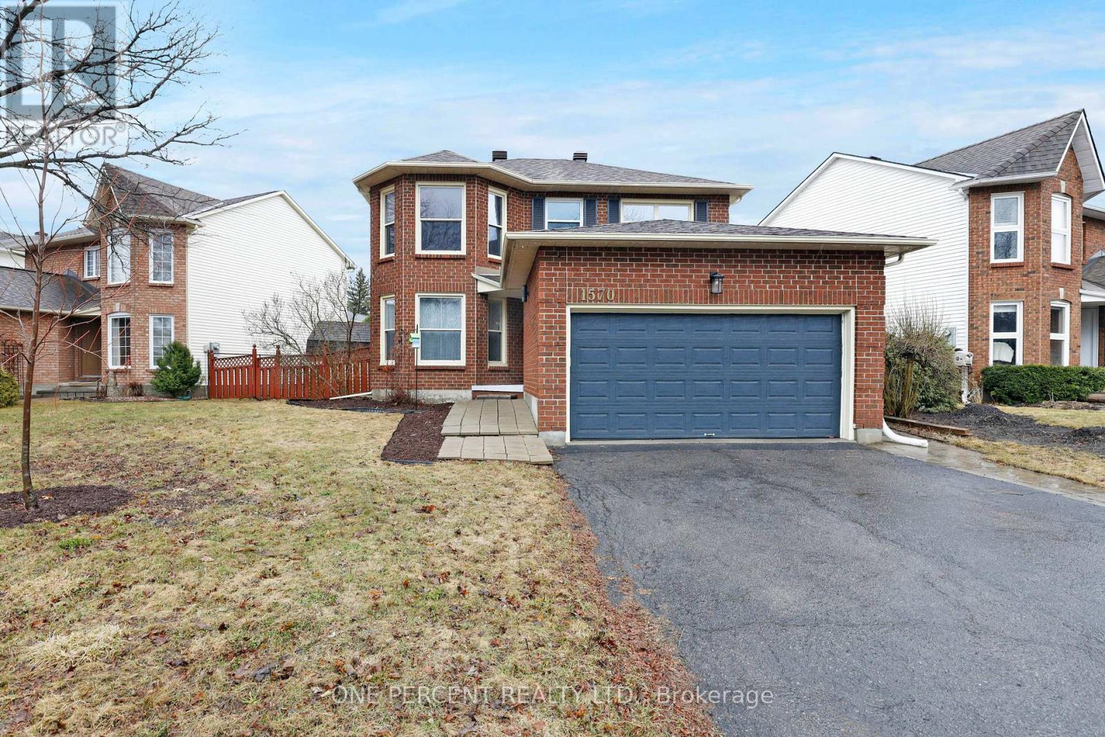 1570 Champneuf Drive, Ottawa, Ontario  K1C 6B5 - Photo 2 - X13005246