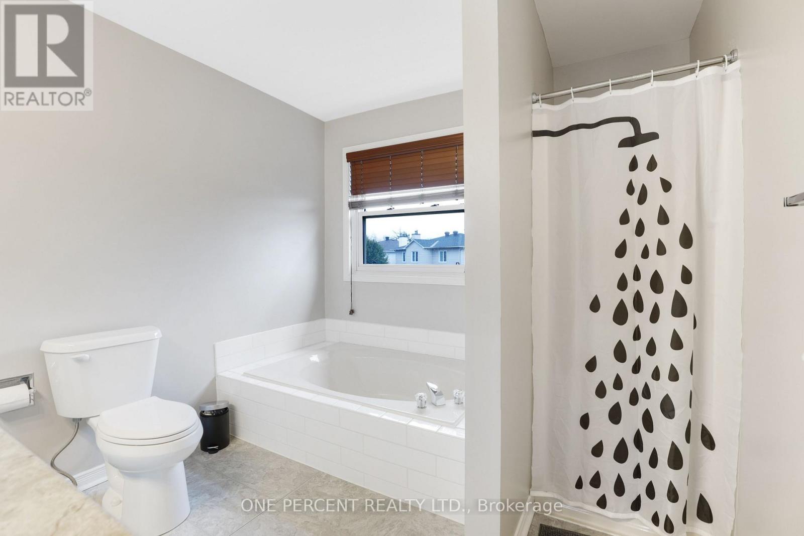 1570 Champneuf Drive, Ottawa, Ontario  K1C 6B5 - Photo 27 - X13005246